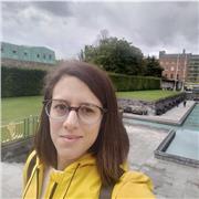 Titulada en filología inglesa y con experiencia en preparación de exámenes de Cambrigde, ofrece clases de inglés online